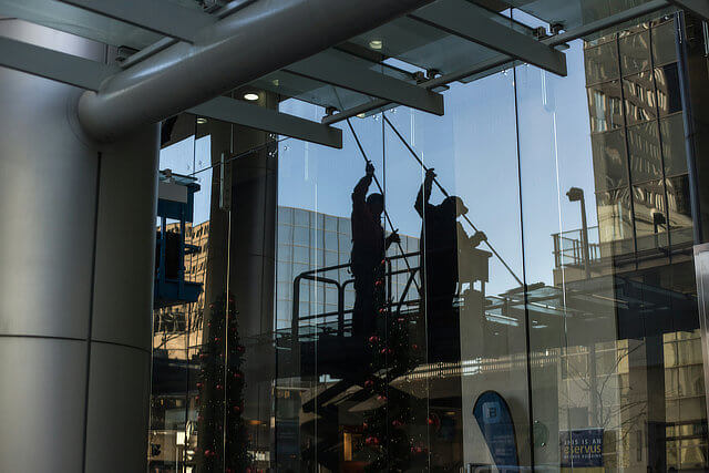 Gebäudereinigung - Glasflächen - Kraus Gebäudereinigung Wuppertal